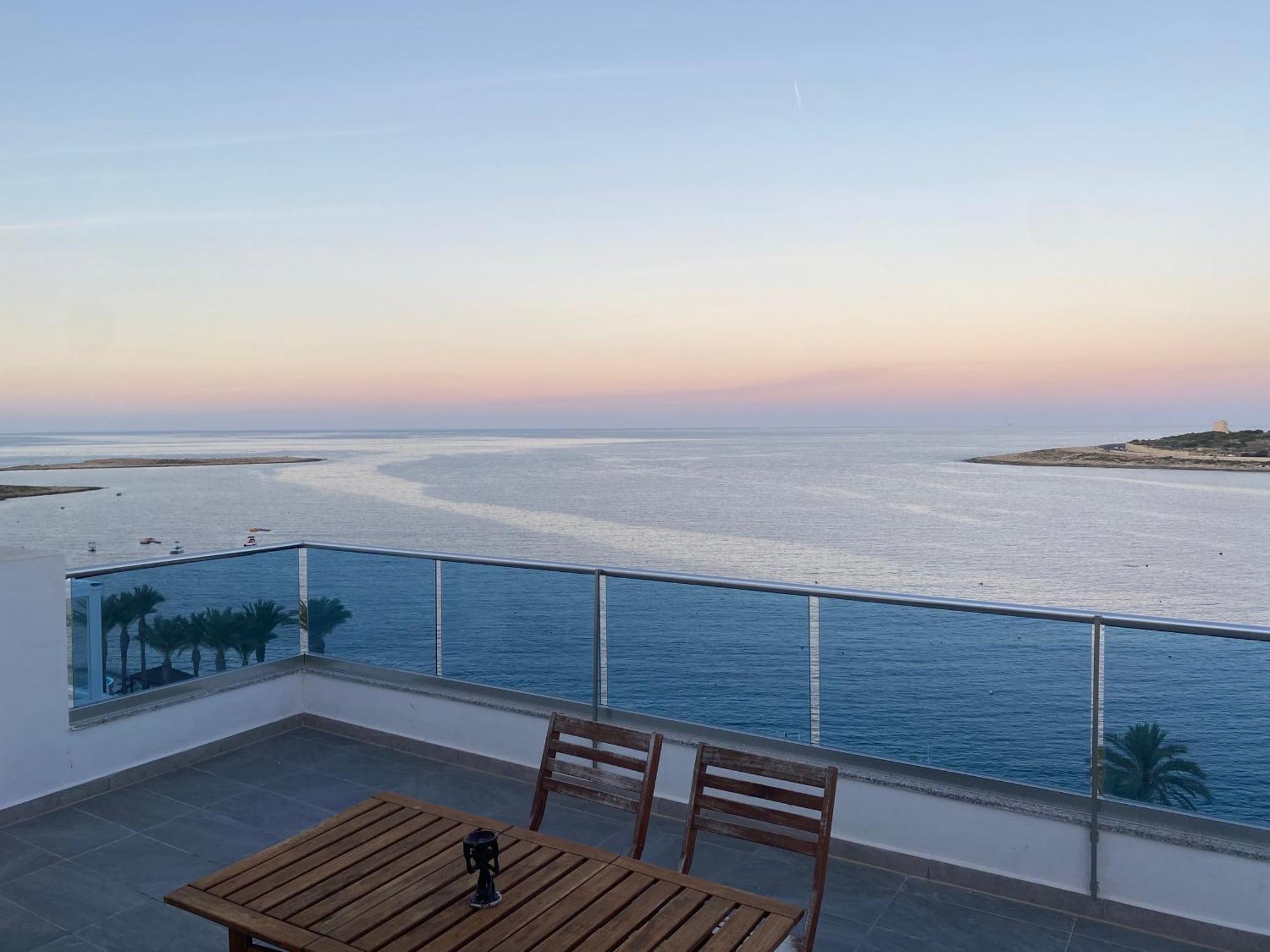 Sunrise Bay Apartments - Frontline Sea Views San Pawl il-Baħar Eksteriør bilde