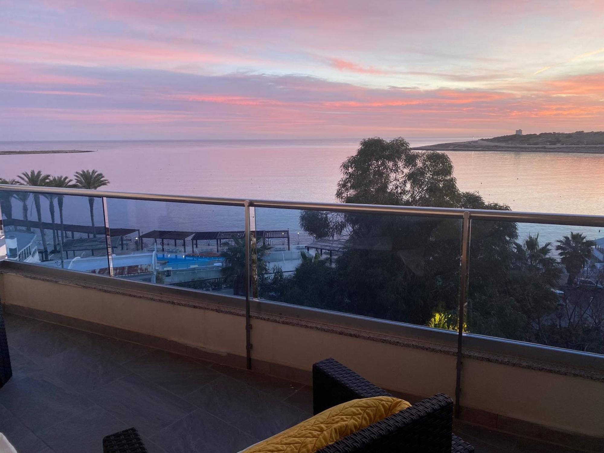 Sunrise Bay Apartments - Frontline Sea Views San Pawl il-Baħar Eksteriør bilde